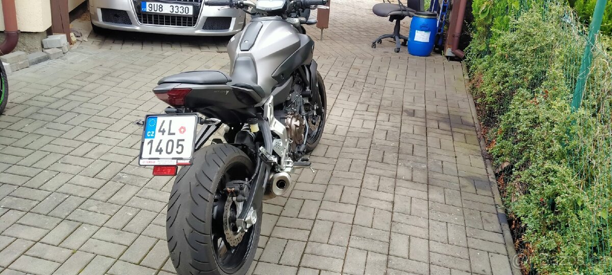 Yamaha MT-07 - 2