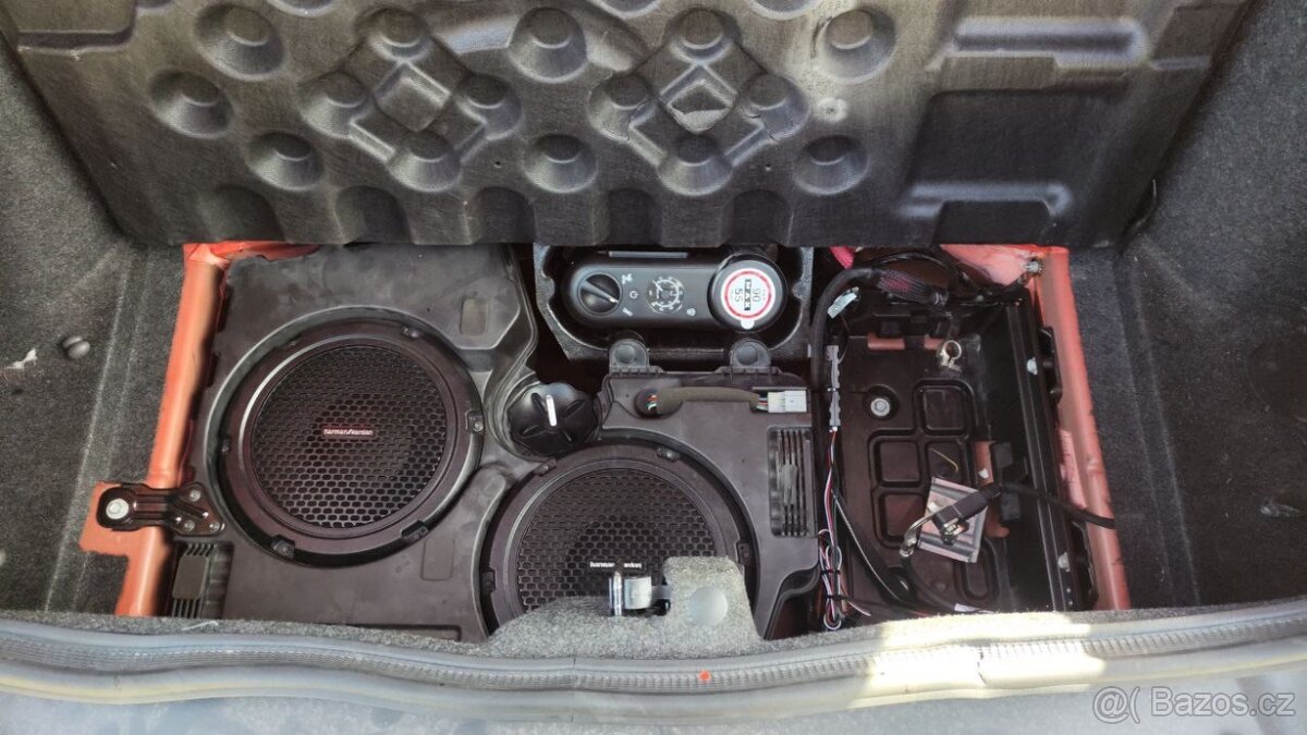 Dodge Challenger 6.2L/ SRT/ Hellcat/ 707hp/2016/manual - 2