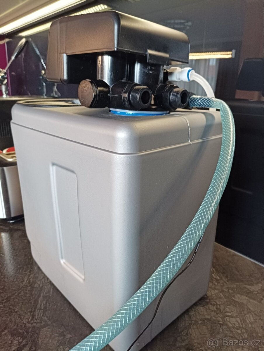Změkčovač vody automatický programovatelný - 2