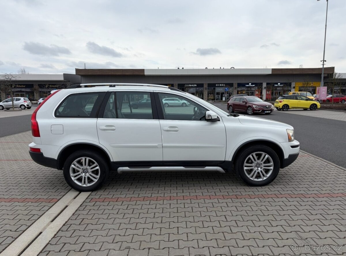 Volvo XC90 D5 AWD ČR 7 MÍST - 2