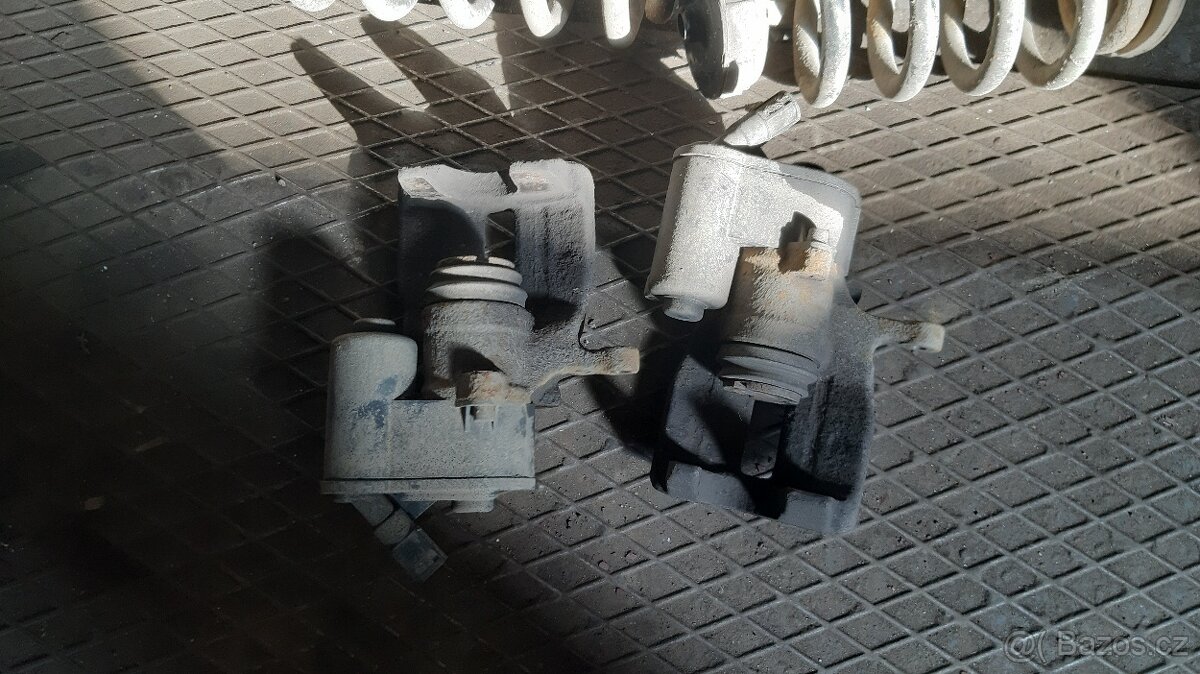 Audi a6 3.0tdi na díly - 2