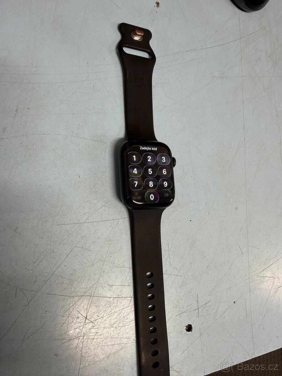 Apple Watch - 9 (45mm) Cellular - 2