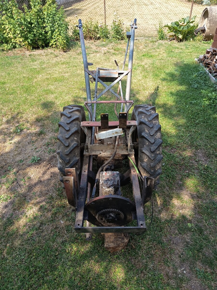 Traktor domácí výroby - 2
