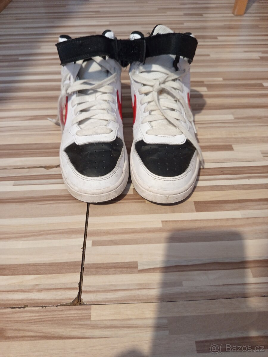 Puma vel.39 - 2