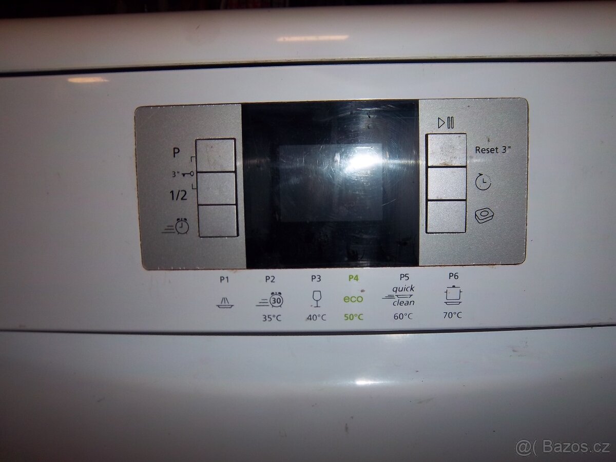 Myčka BEKO DFN 6632 - 2
