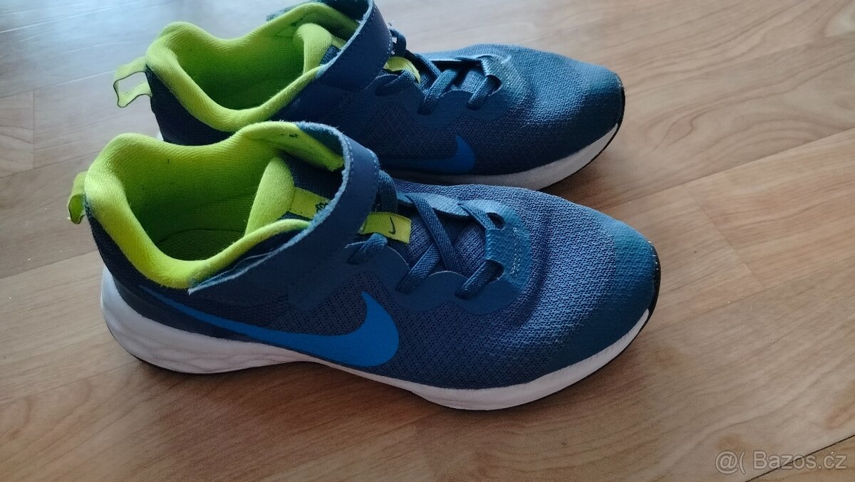 Dětské boty / tenistky Nike, vel. 35 - 2