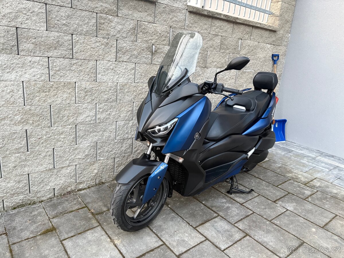 Yamaha x Max 300 - 2