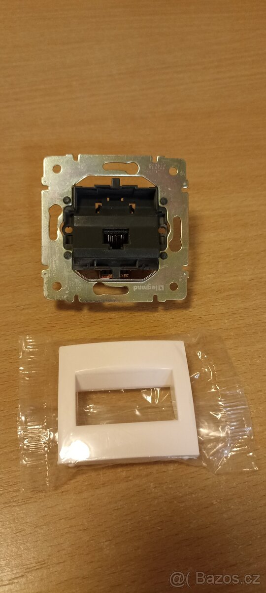 Legrand Valena - 2