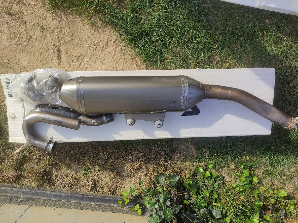 Výfuk Akrapovič Titanium Suzuki RMZ 250 - 2