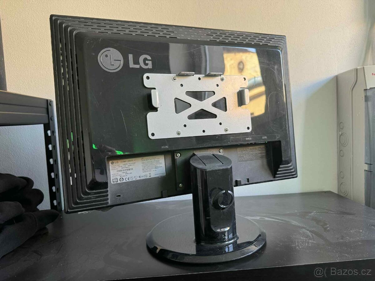 Monitor LG Flatron 22″ - 2