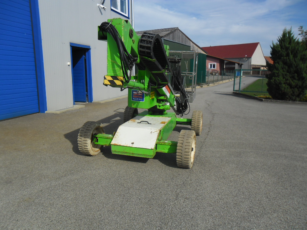 Kloubová pracovní plošina Niftylift HR12 - 2