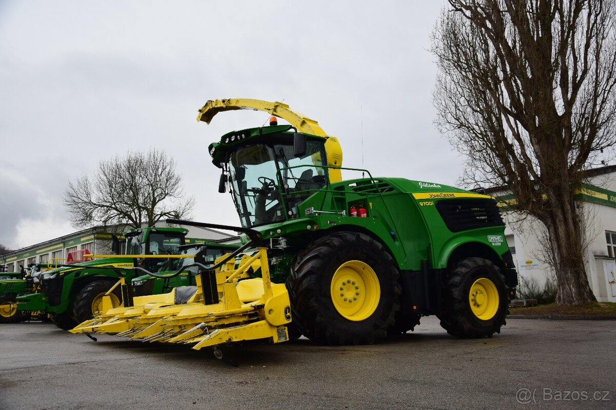 Sklízecí řezačka John Deere 9700 - 2