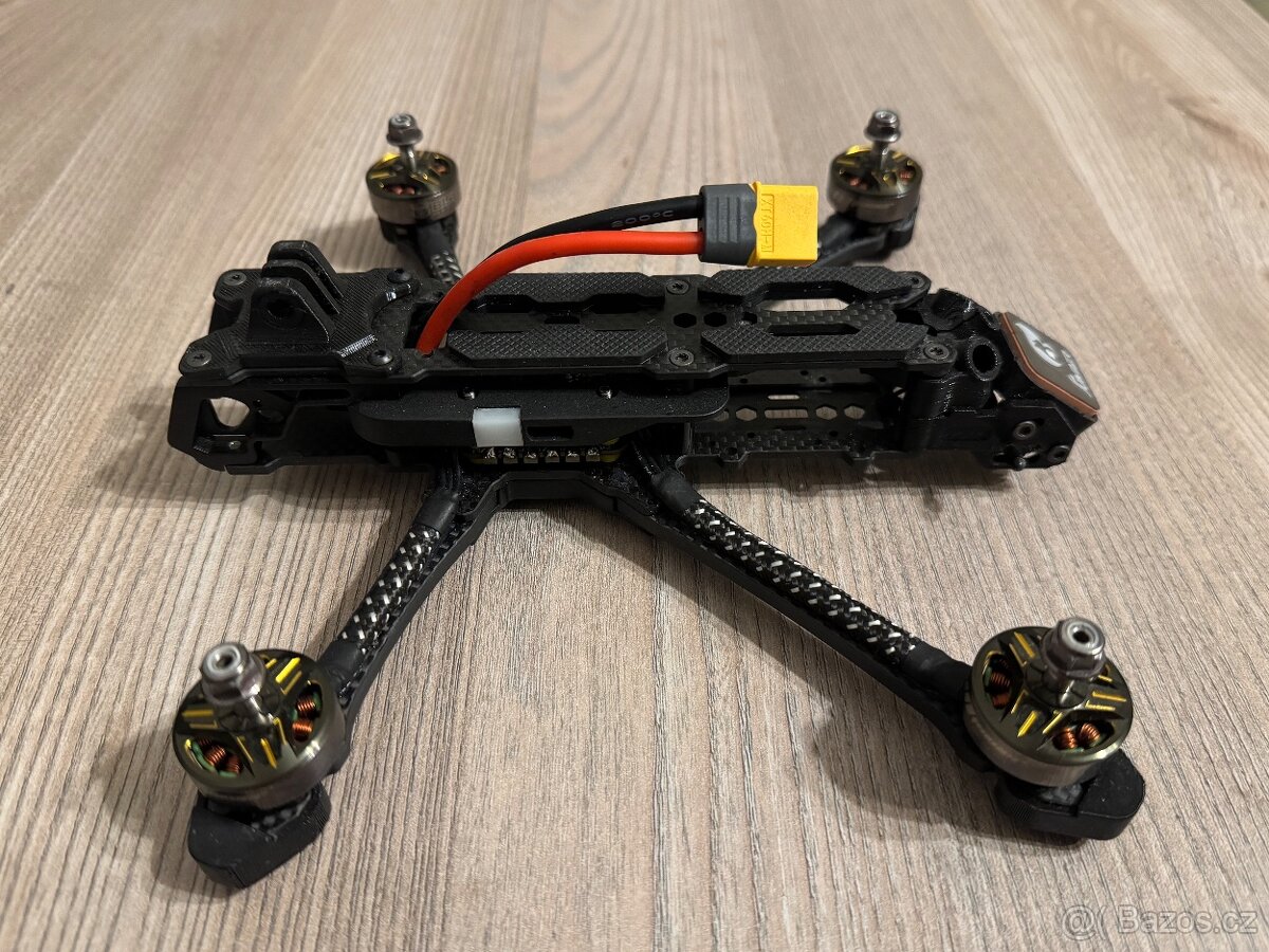 5” FPV dron bez kamery a VTX - 2