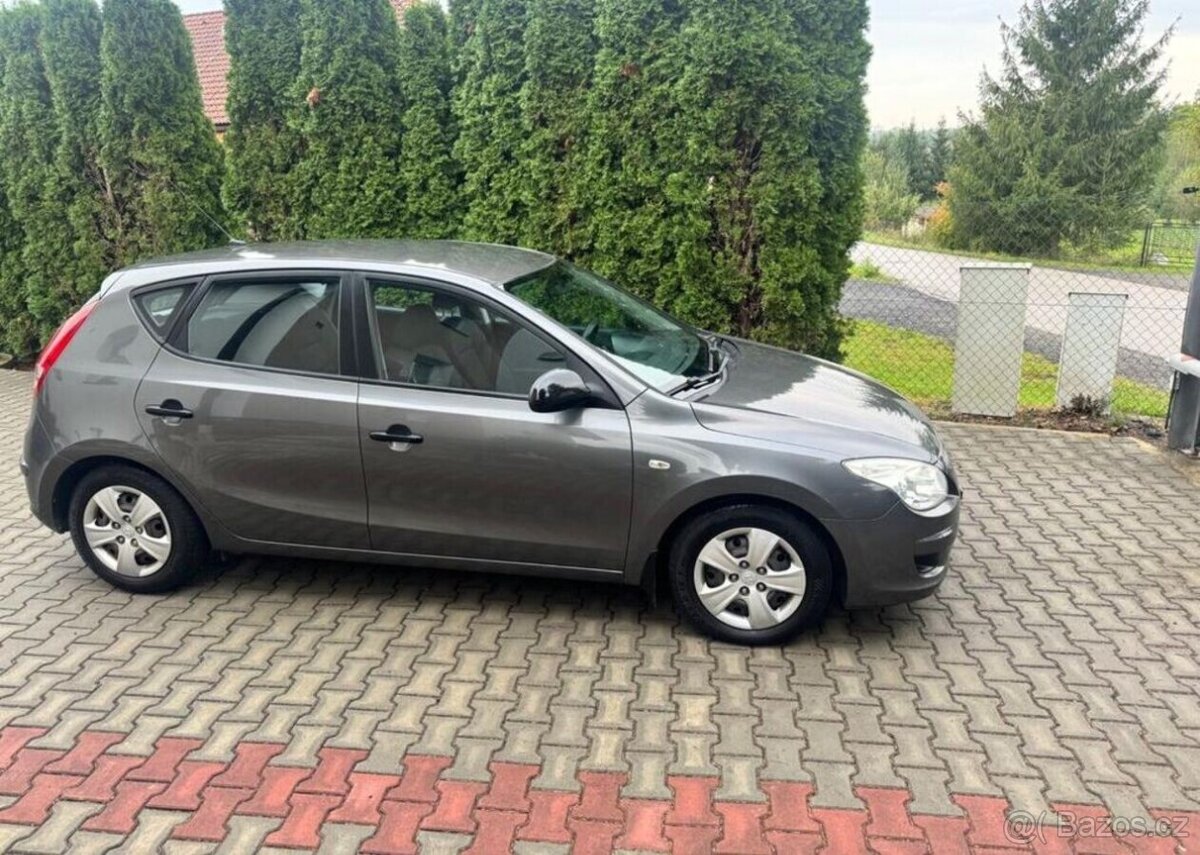 Hyundai i30, 1,6 CW CRDi klima sada kol - 2