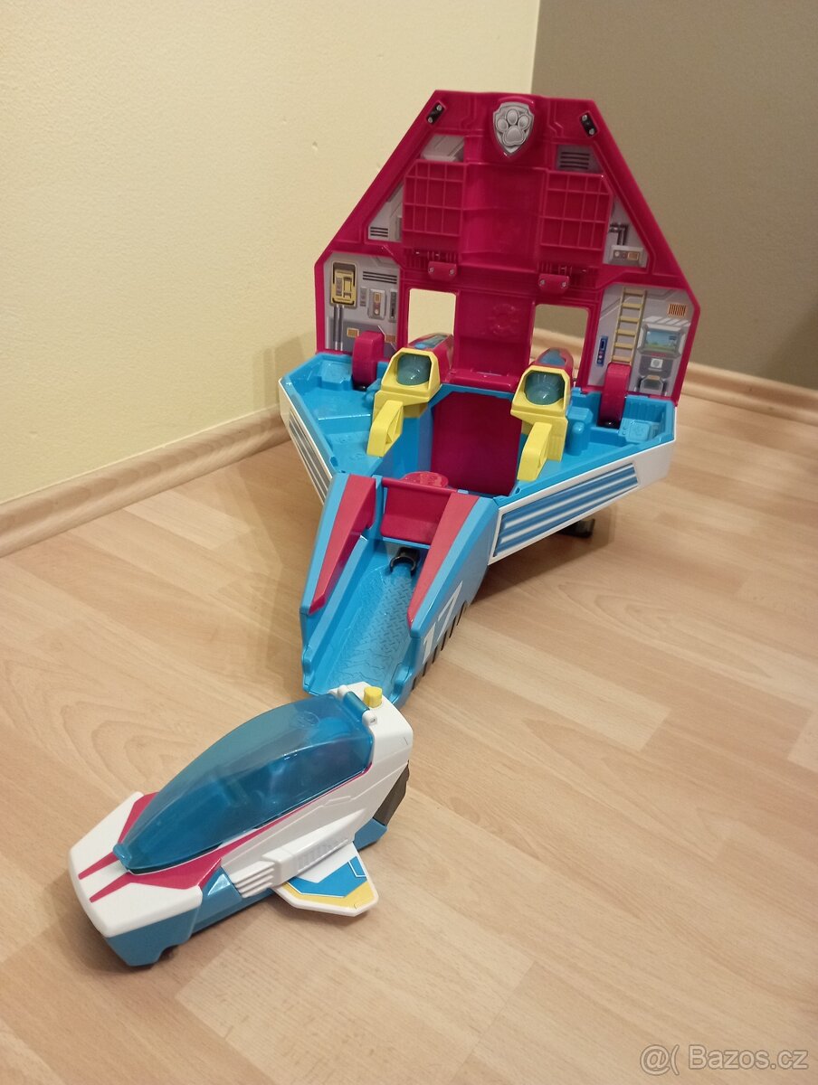 Letadlo Tlapková patrola - 2