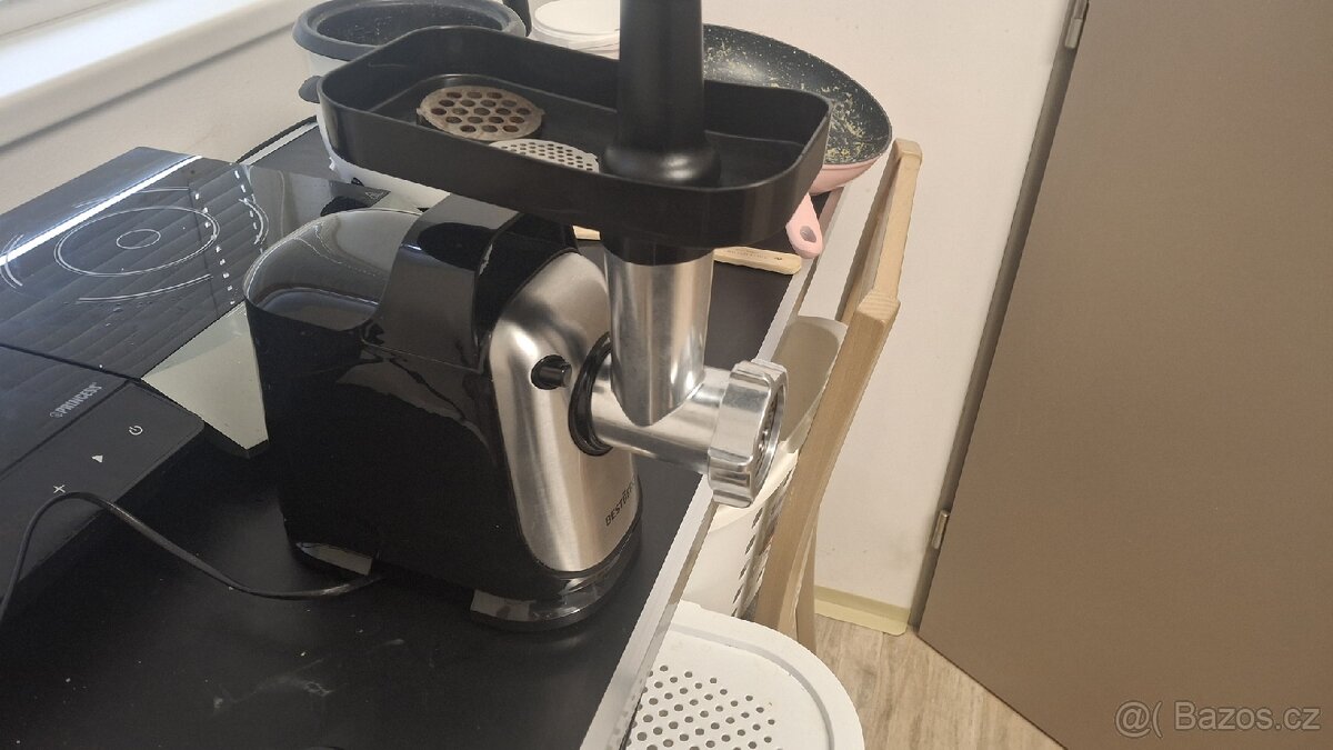 Elektricky mlynek na maso - 2