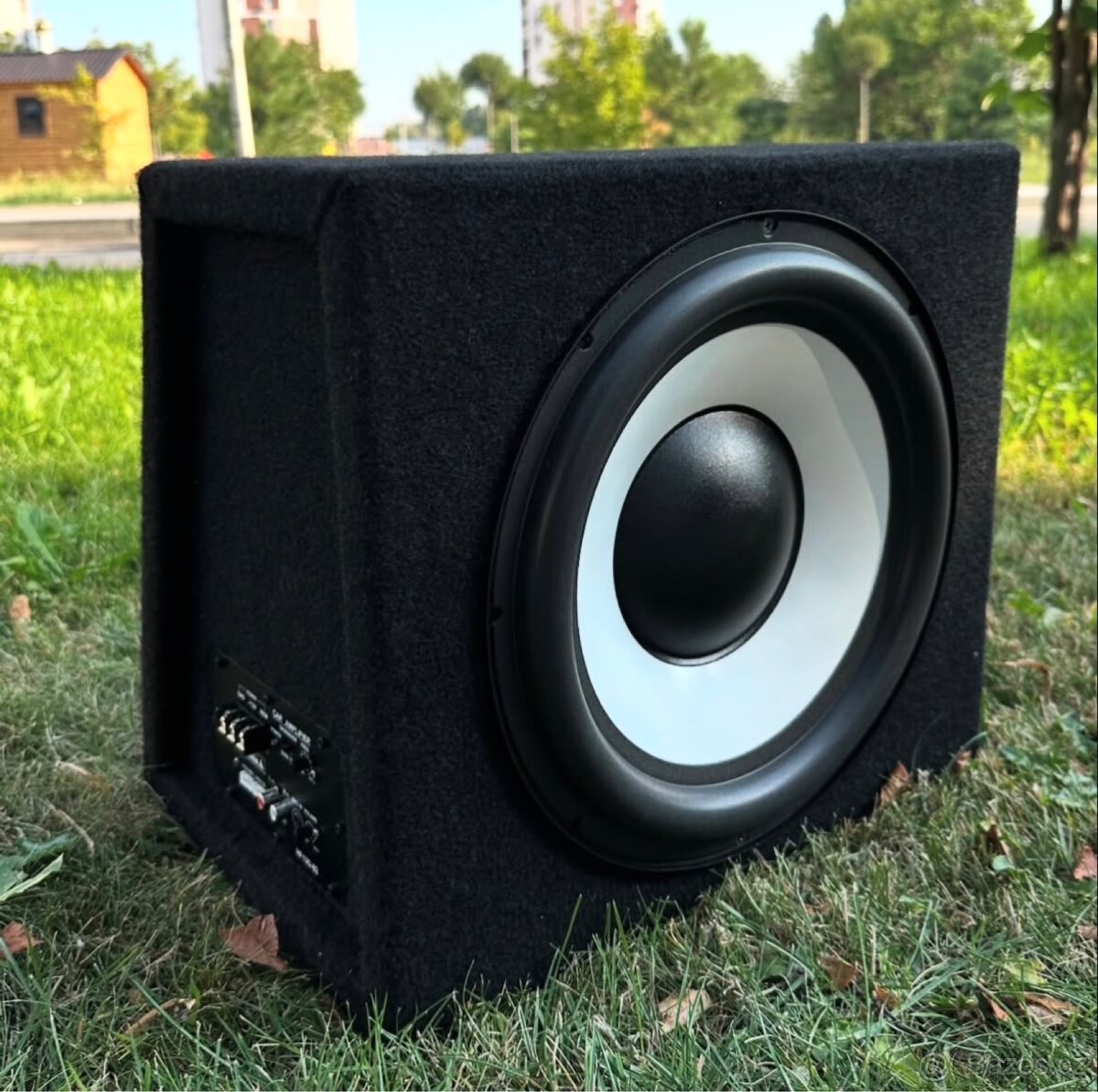 Subwoofer do auta - 2