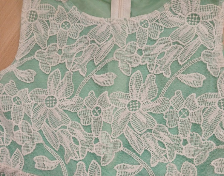 Dětské společenské šaty vel. 128 - 2