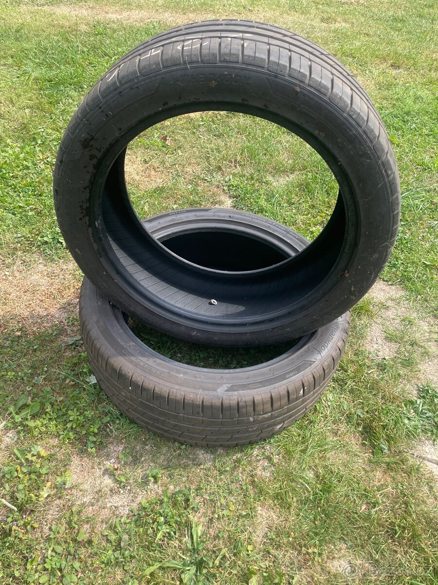 2ks letní pneu Hankook 235/45 R20 - 2