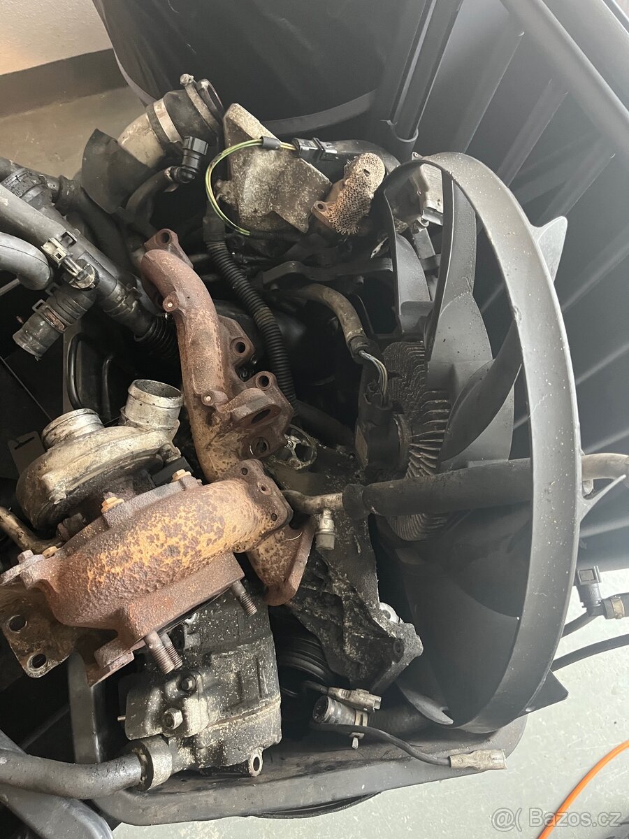 Dily po odstrojeni motoru TDV6 2.7 Discovery 3 - 2