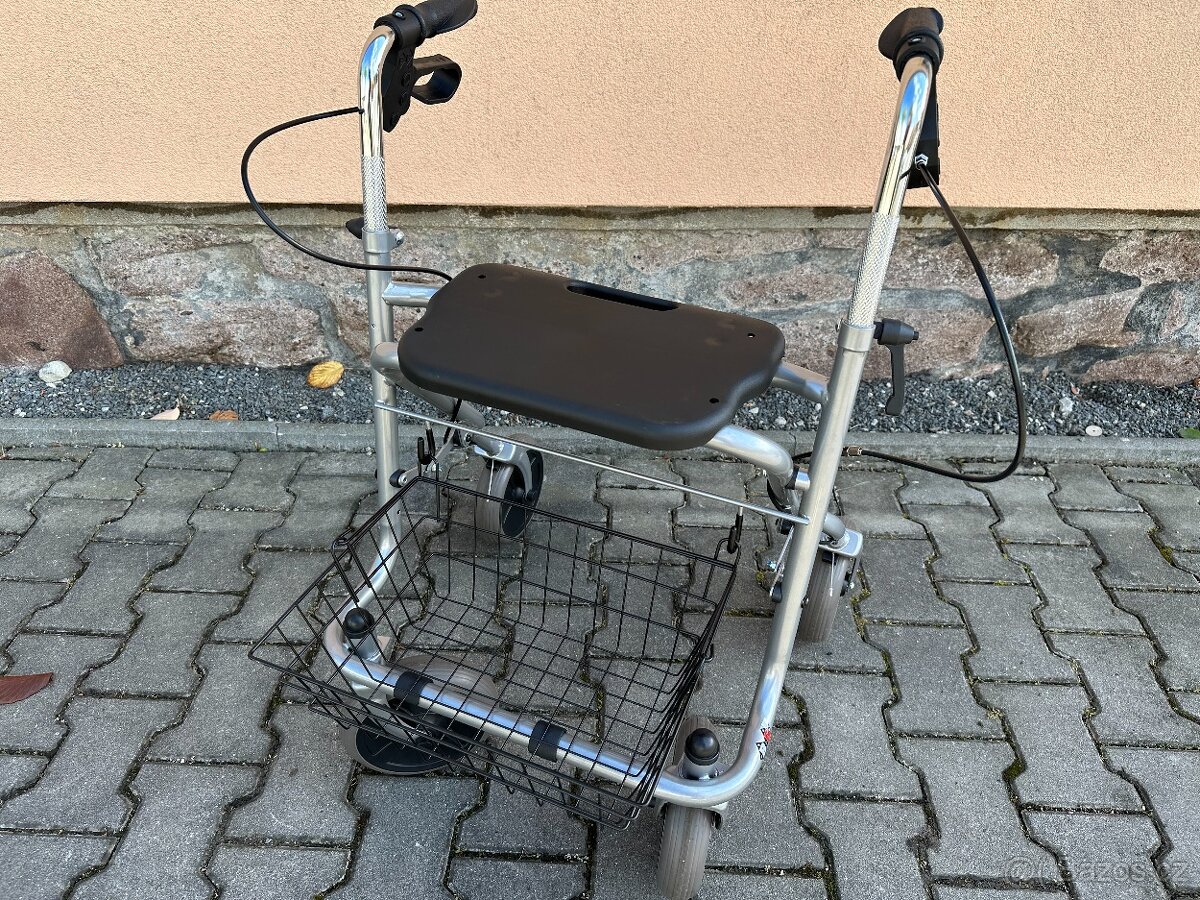 Invalidní chodítko pro seniory a důchodce - skládací - 2