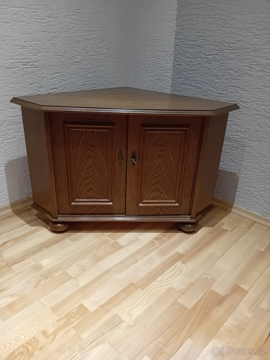 rohová komoda 2 dvéřová/ TV stolek - 2