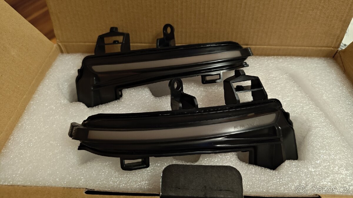 Dynamický led blinkr Superb 3 - 2