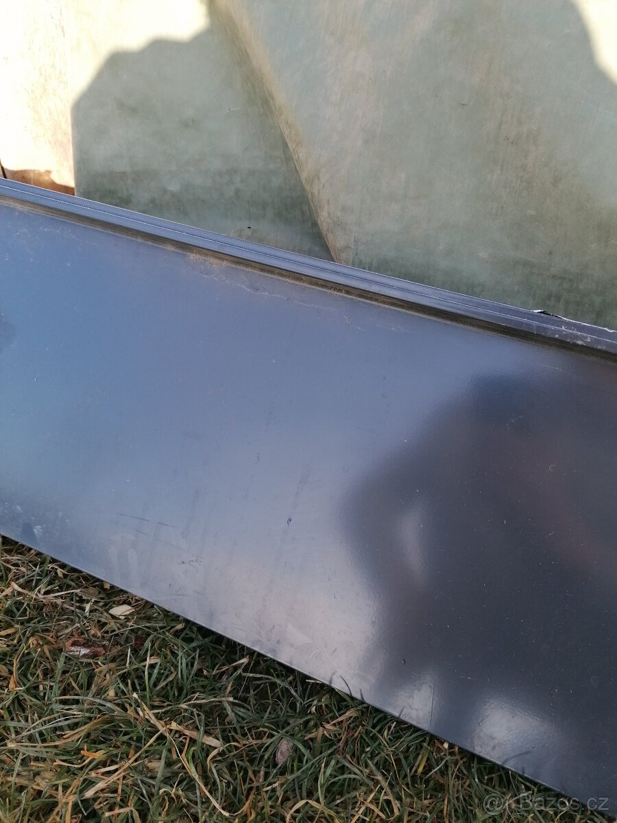 Venkovní hliníkový parapet antracit šedá - 2