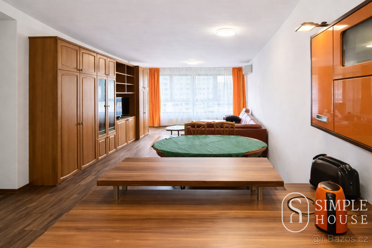 Pronájem bytu 2+kk • 74 m² - 2