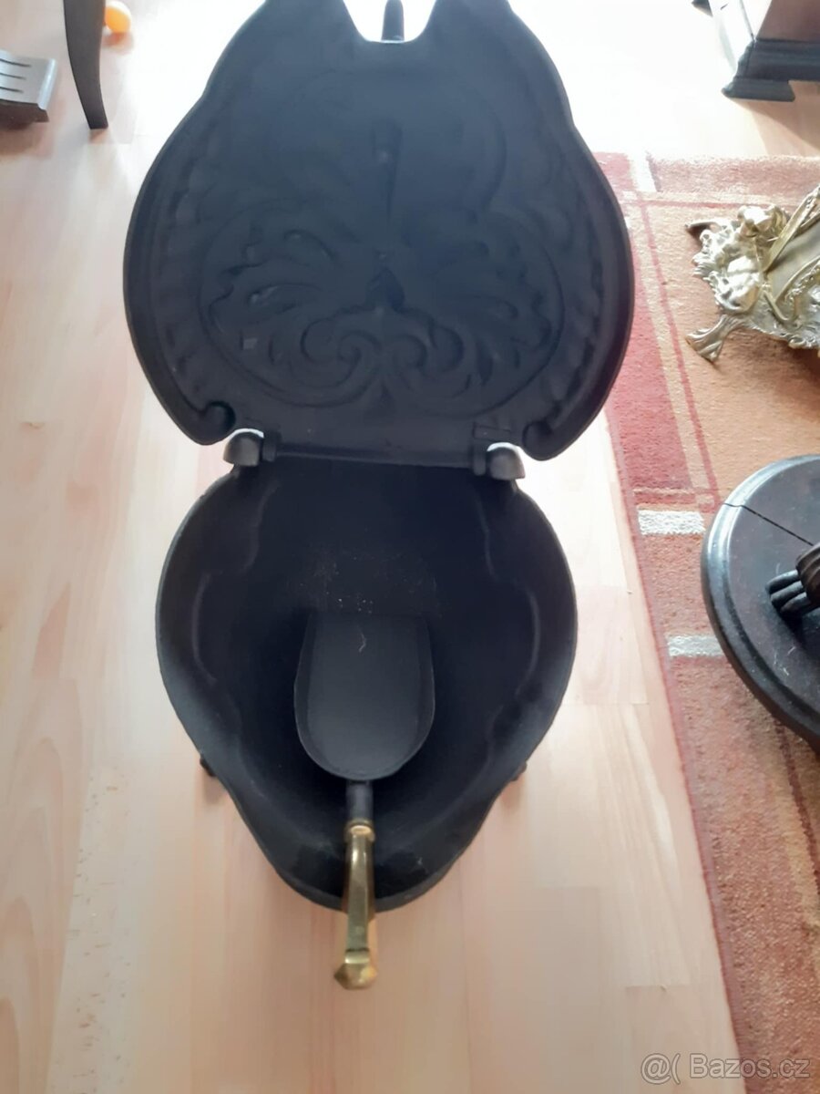 Uhlák, včetně lopatky - 2