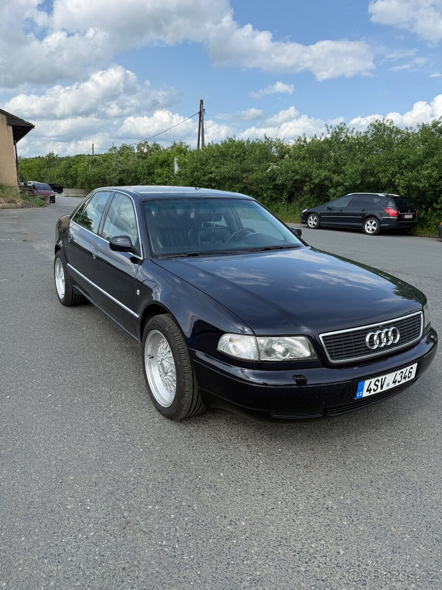 Audi A8 D2 2.5 TDI manuál - 2