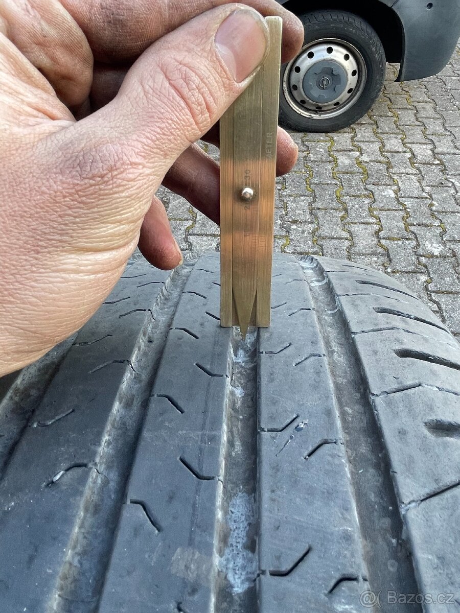 235/60/18 Continental letní sada - 2