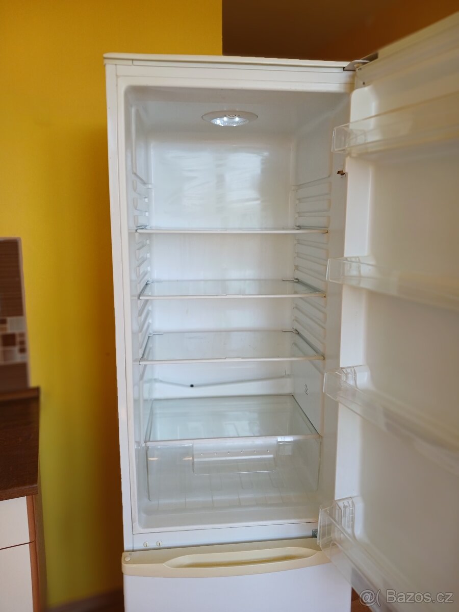 Lednice s mrazakem - 2