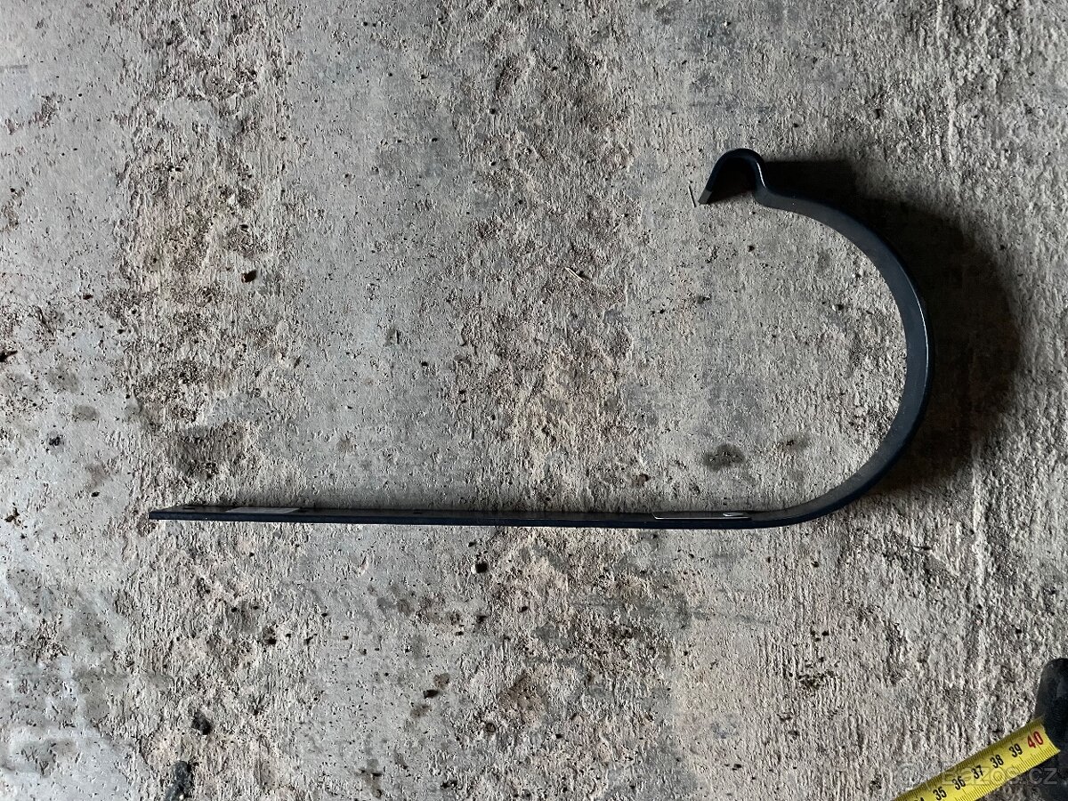 Prodám střešní žlabové háky - 2