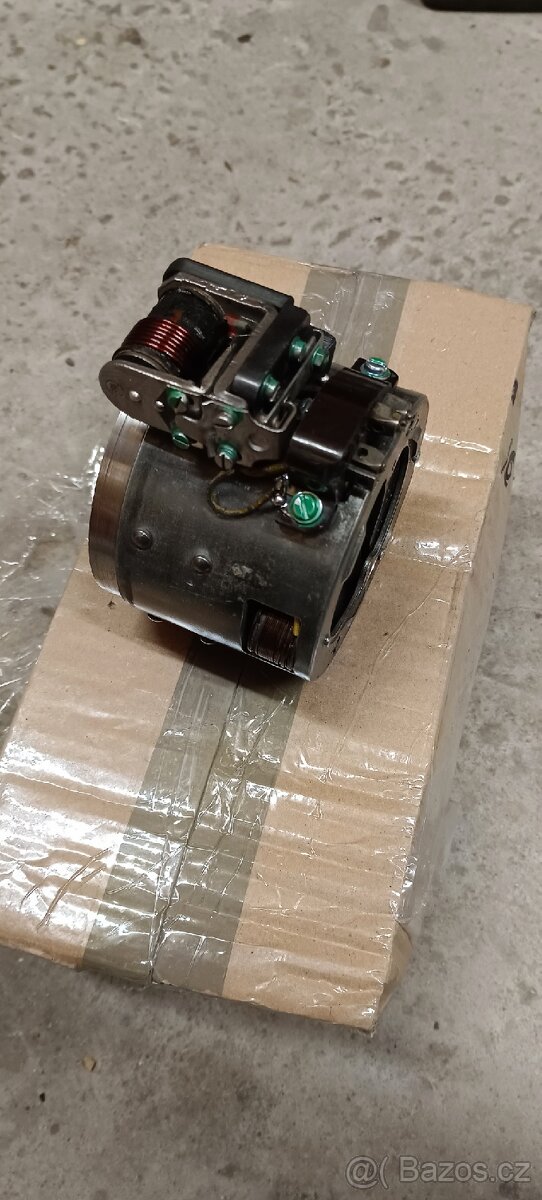 Dynamo Jawa 6 V kyvačka,panelka,ČZ - 2