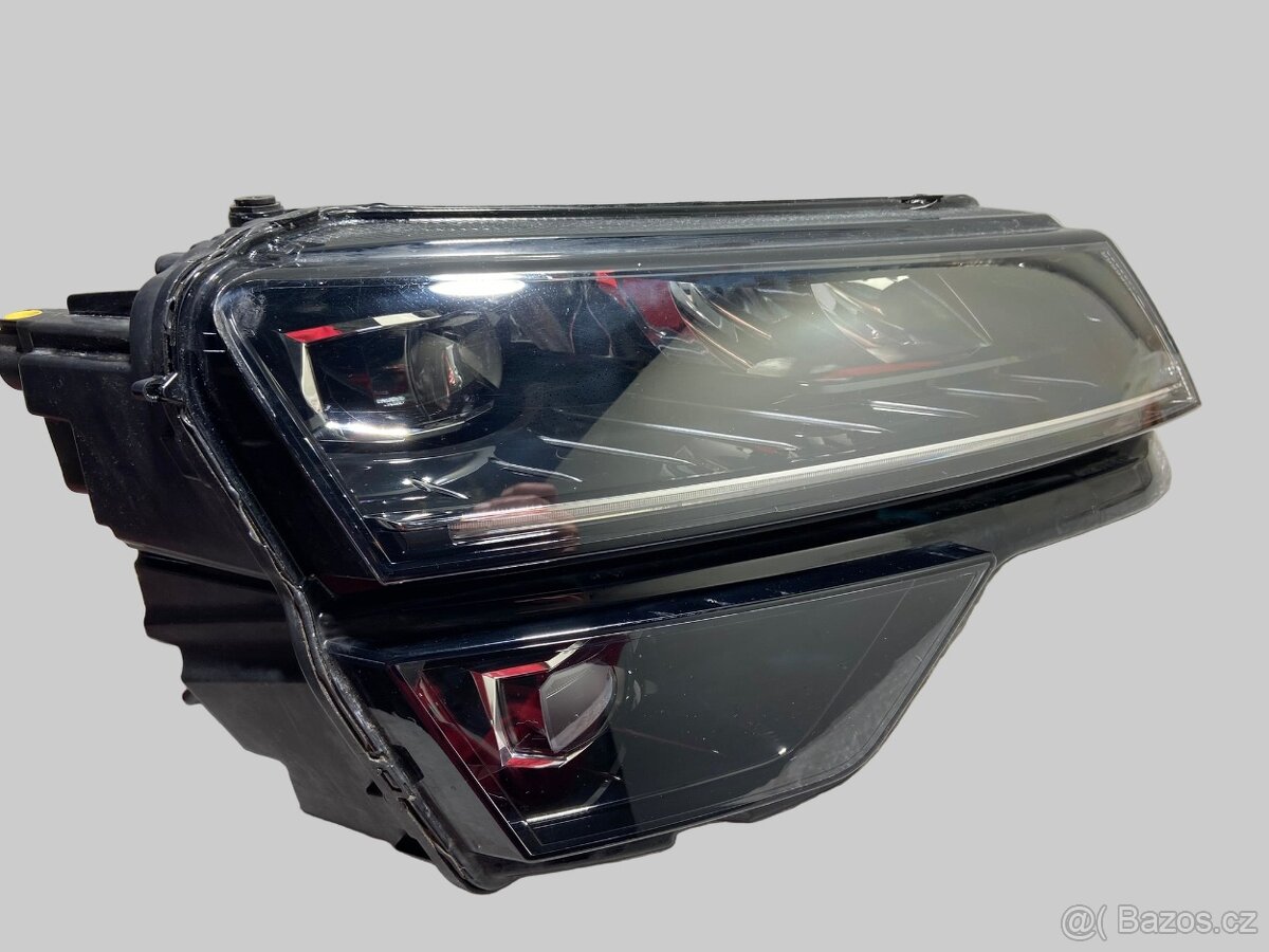 Pravé přední FULL LED světlo Škoda Karoq 2017 - 2