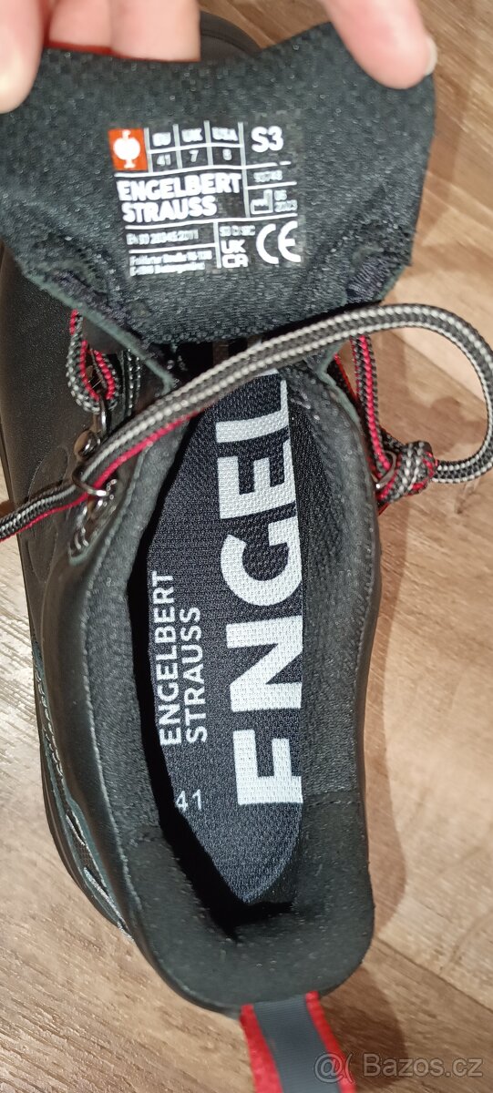 Pánské pracovní boty vel. 41 - 2