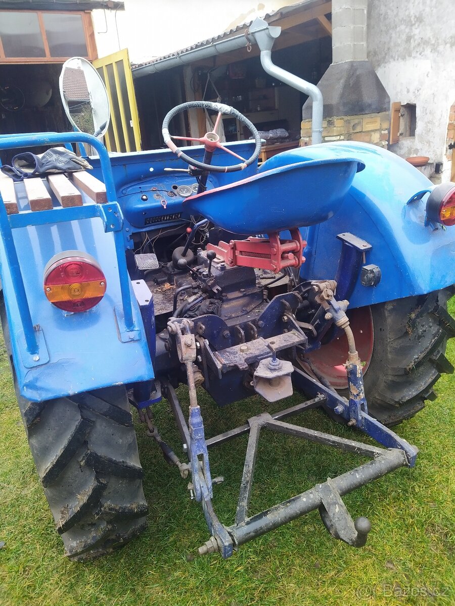 Prodám traktor Hanomag - 2