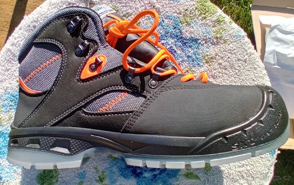 Sixton peak aluminium vel 44 Nové - 2