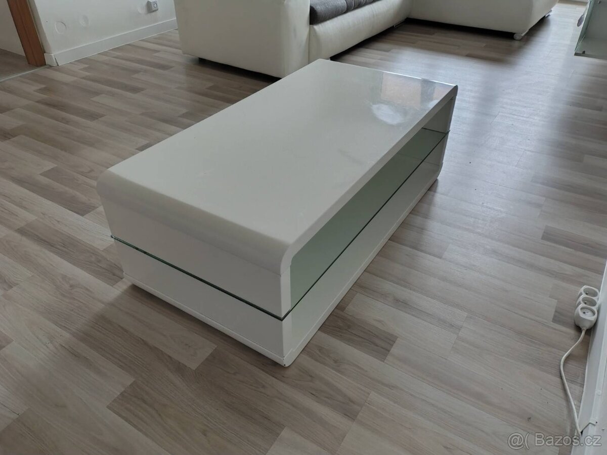 Konferenční stolek - 2