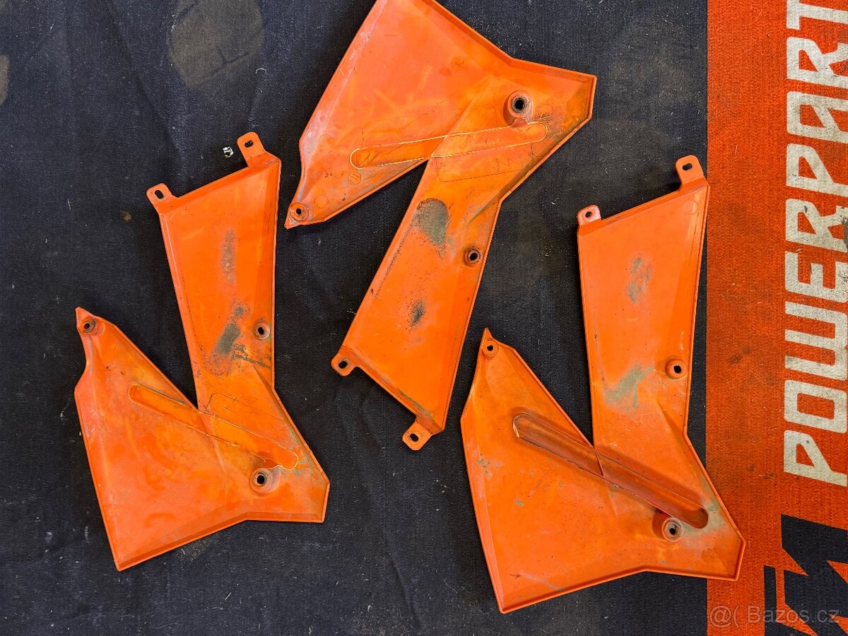 Plasty KTM - 2