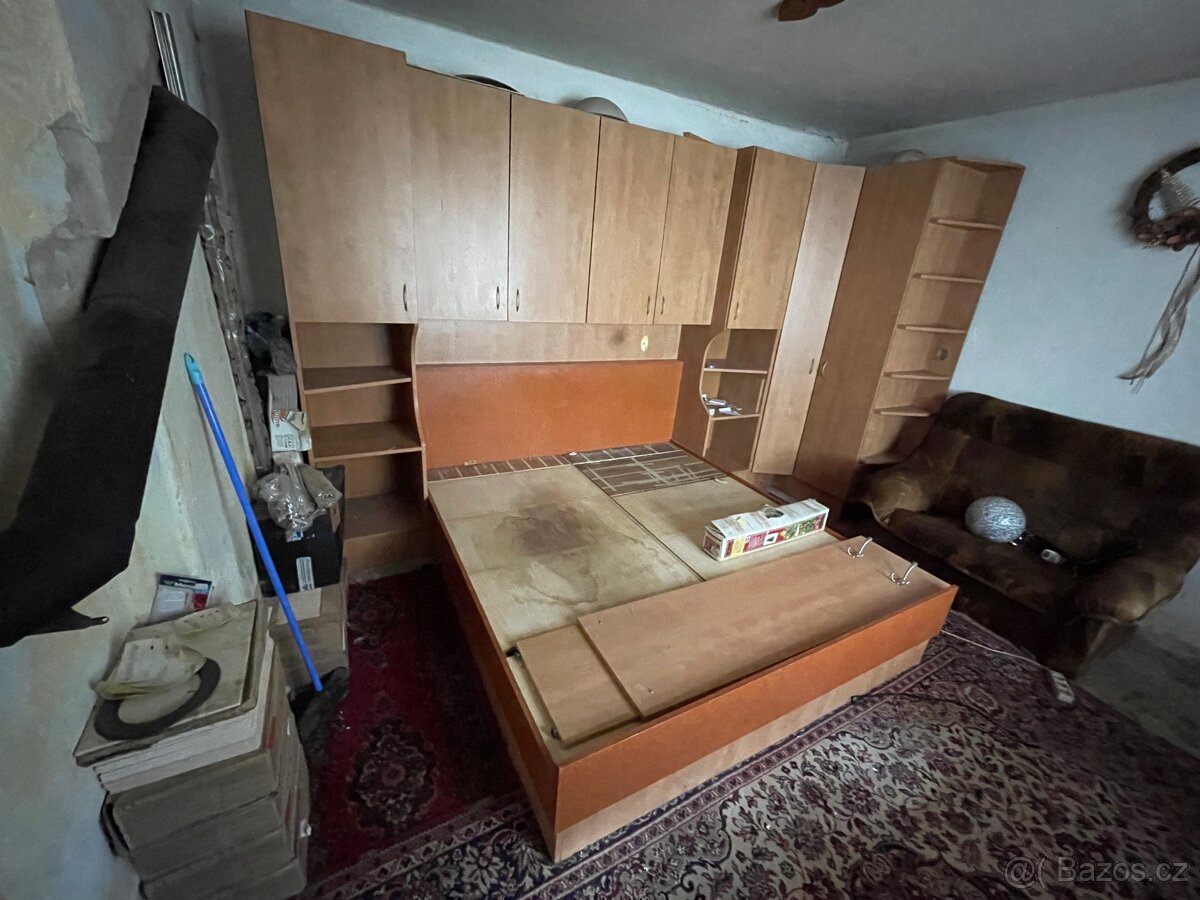 Stěna do ložnice za odvoz - 2