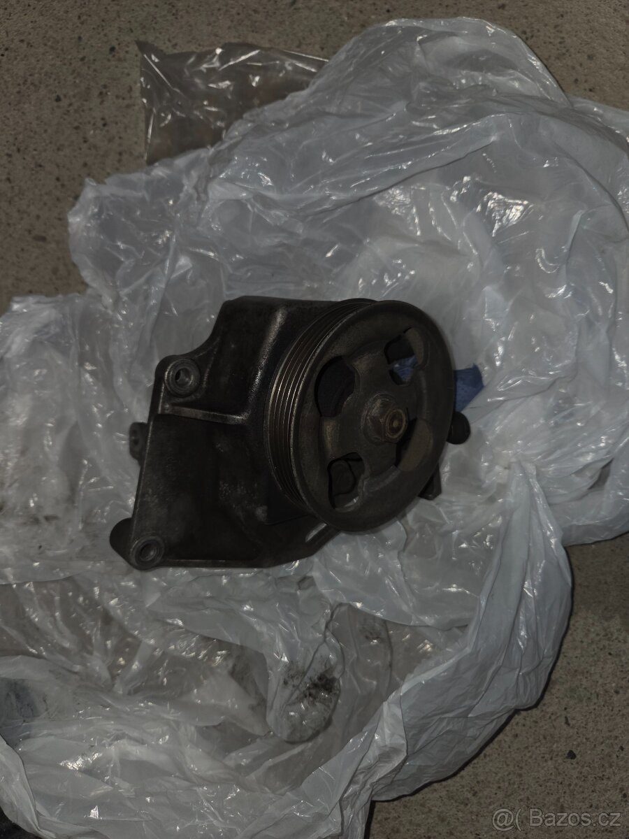 Servo pumpa; Subaru Impreza WRX GD - 2