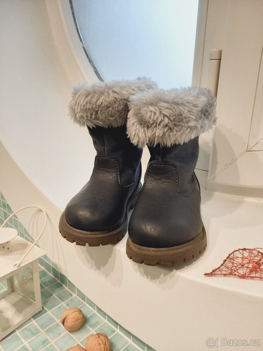 Nádherné kozačky s kožíškem Carter's, vel. 22 - 2