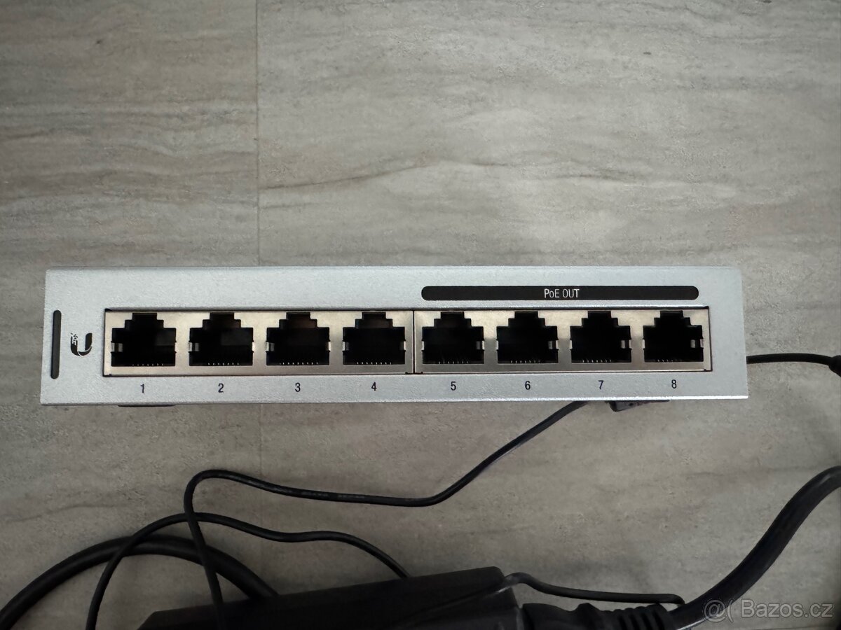 Switch Ubiquiti UniFi Switch 8 - POE - 2