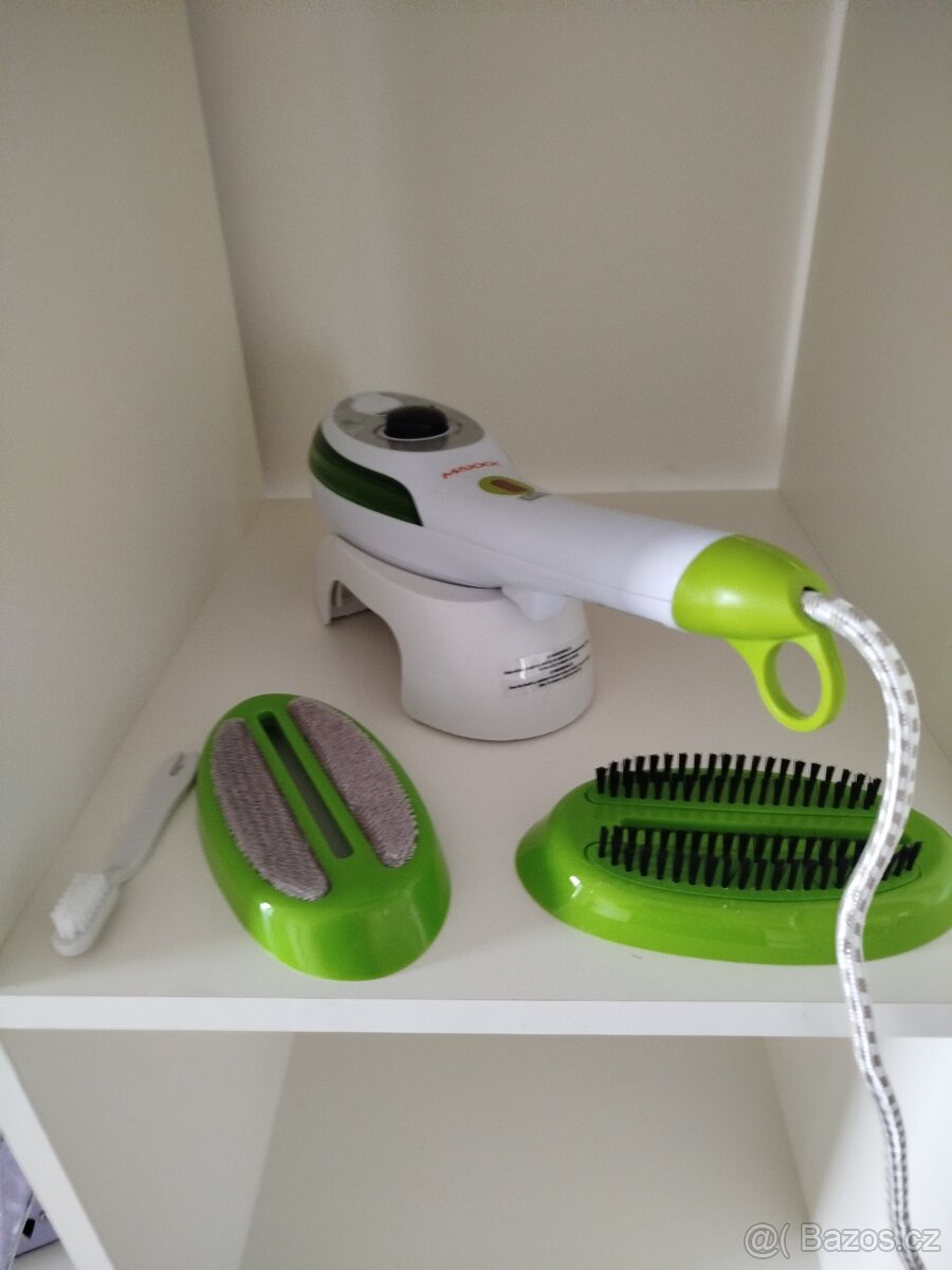 Vertikalni parní žehlička MAXXX DF009A - 2