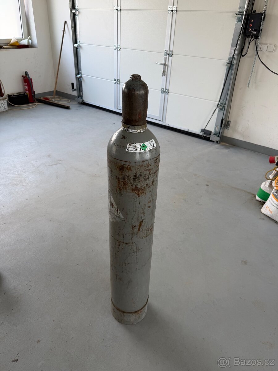 Prodám láhev CO2 20kg,cena 1500,-kč - 2