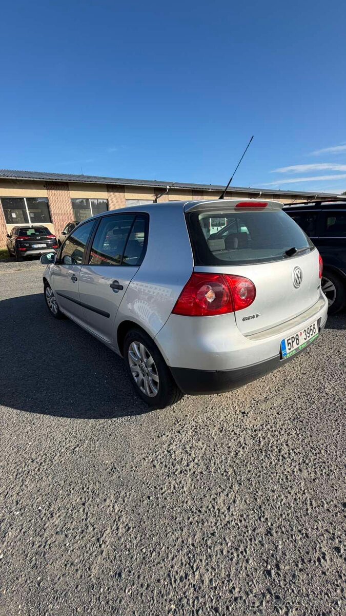 Volkswagen golf 5 - 2