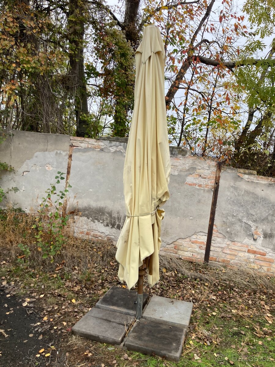 Hospodský slunečník Moravia 3x3 m - dřevěný - 2