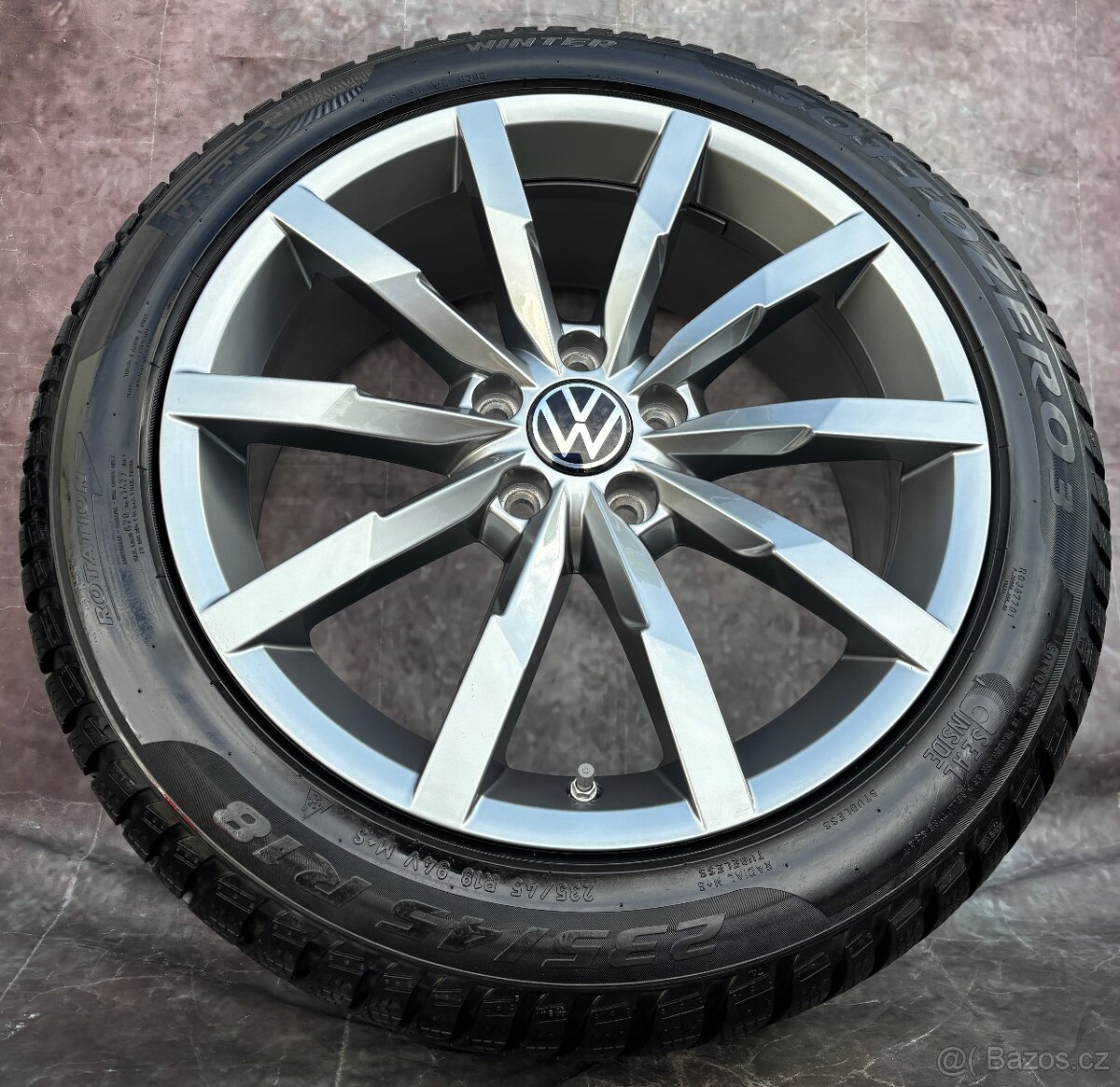 Originální Alu kola VW B8 235/45/18 TPMS - 2